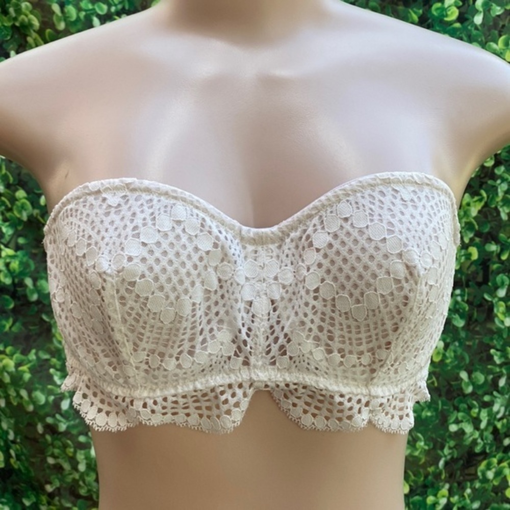 Victoria’s Secret White Lace Strapless Bandeau Underwire Bra M